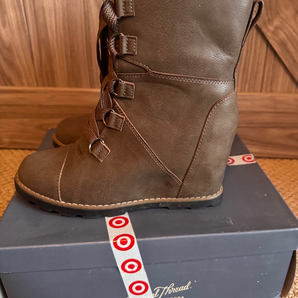 Universal Thread Gray Colored Katherine Booties. - image 3